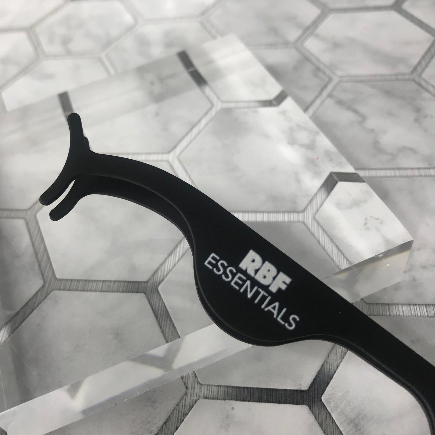 Lash Tweezer
